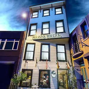 mezzo-hotel.istanbul-turkeyhotels.com/